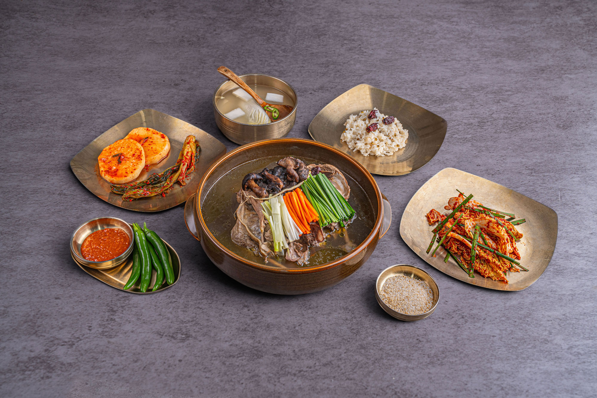한방능이백숙(토종닭)